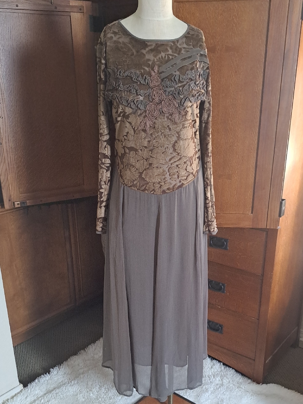 VTG 90s Newport News Whimsigoth Burnout Velvet Floral Applique Maxi Dress Sz 10